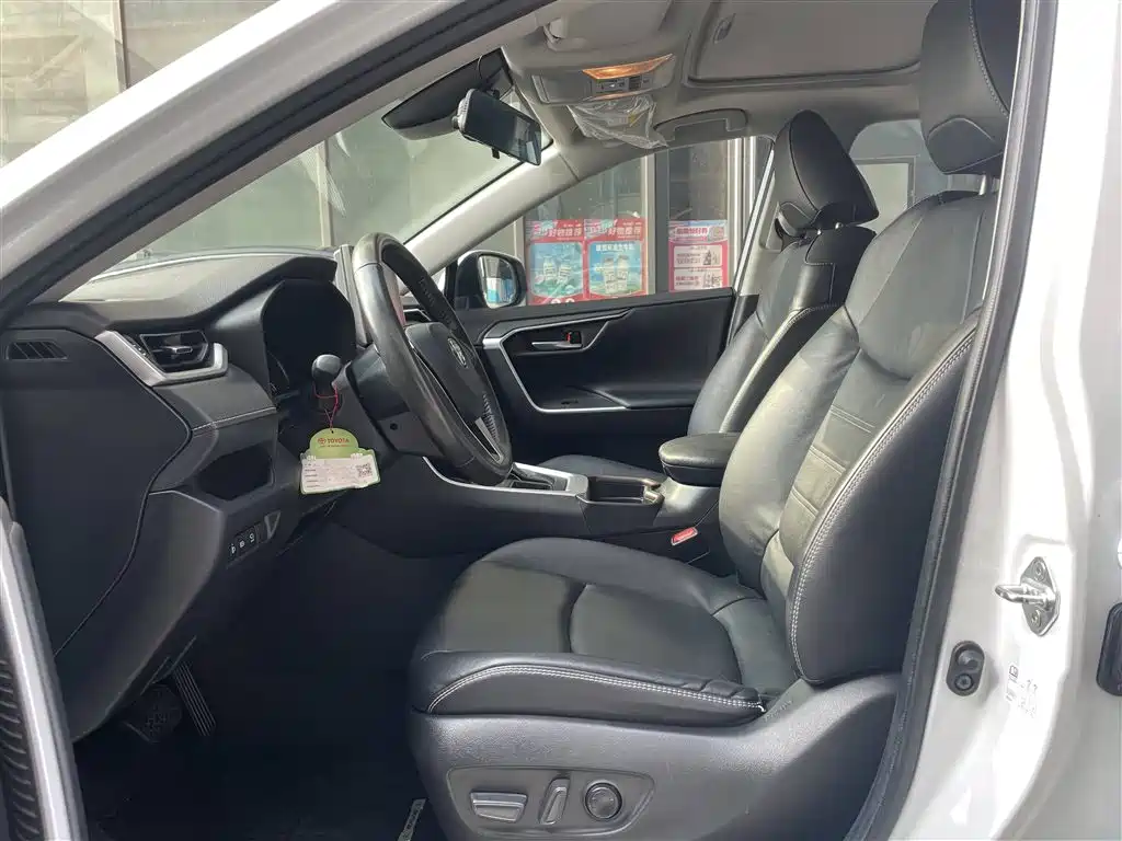 Toyota RAV4 Rongfang 2021 2.0L CVT 2WD Trend PLUS фото 4