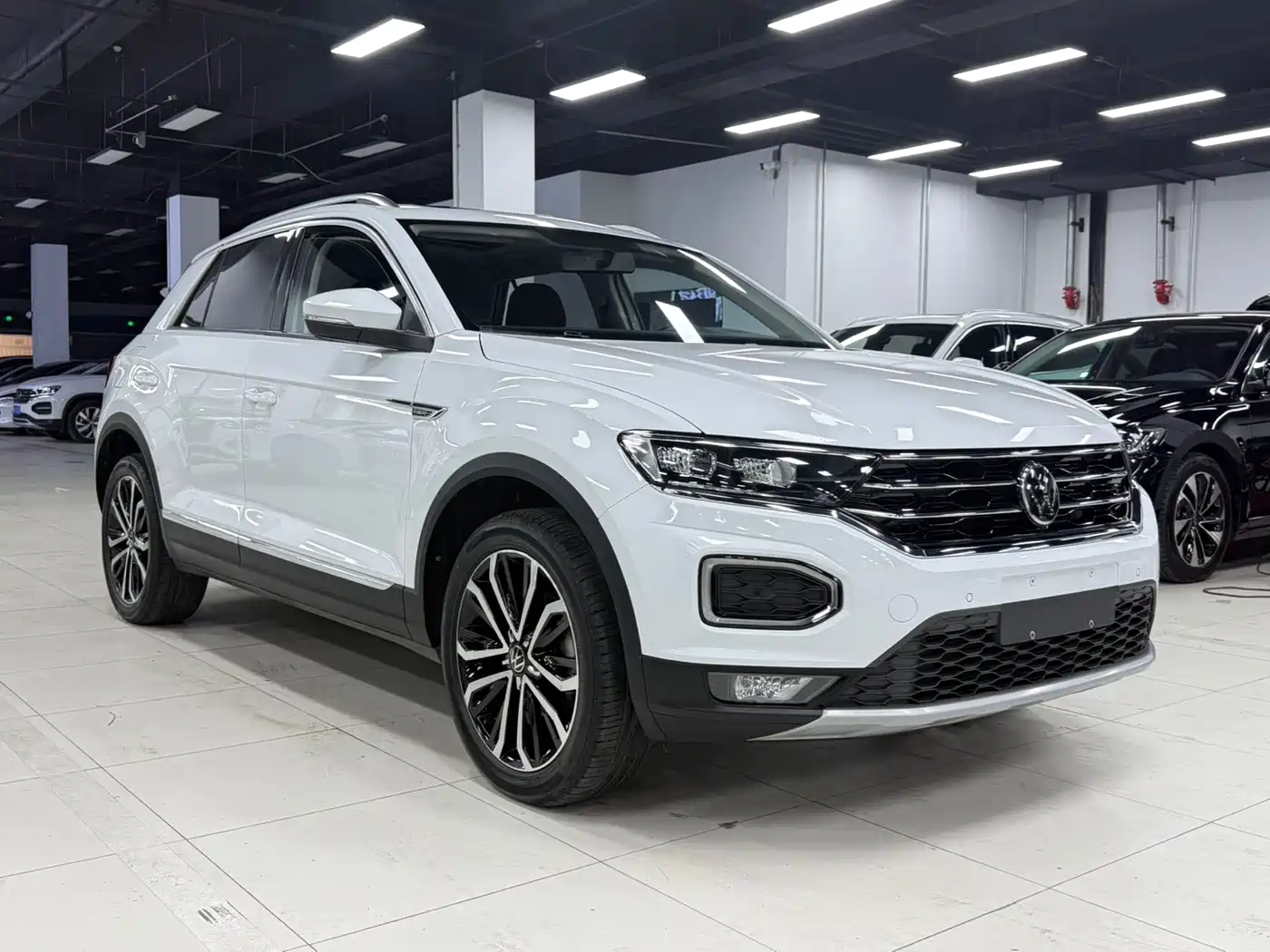 Volkswagen T-ROC 2022 280TSI DSG 2WD Comfort PLUS фото 4