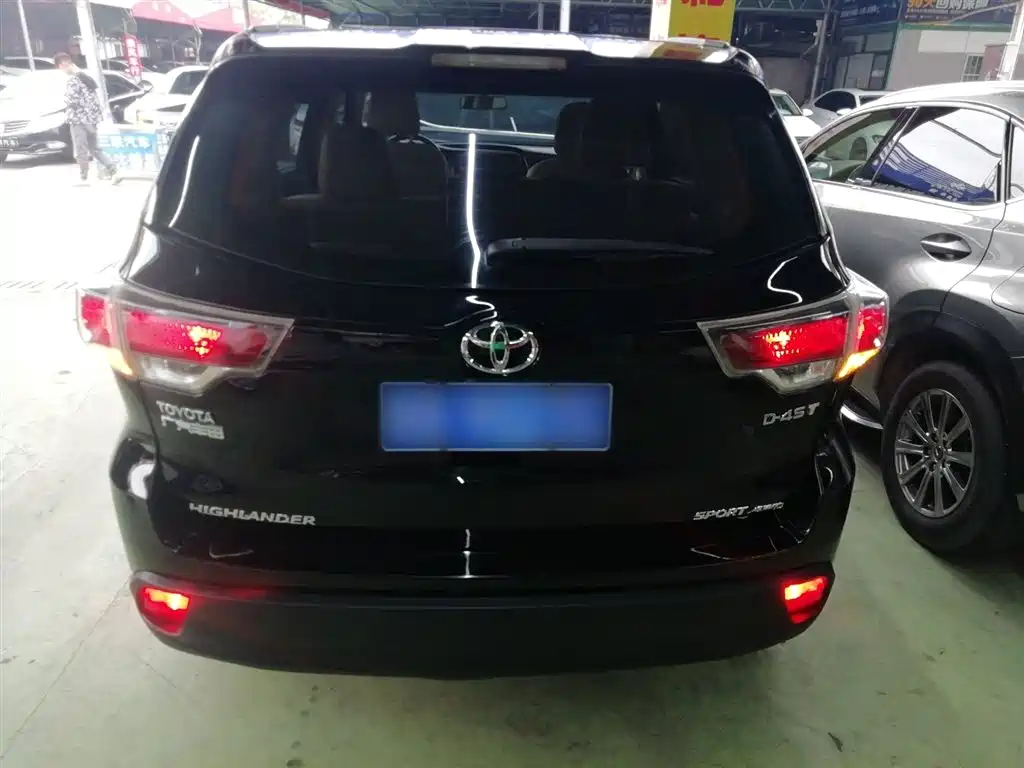 Toyota Highlander 2015 2.0T AWD Luxury Edition 7-seater фото 6