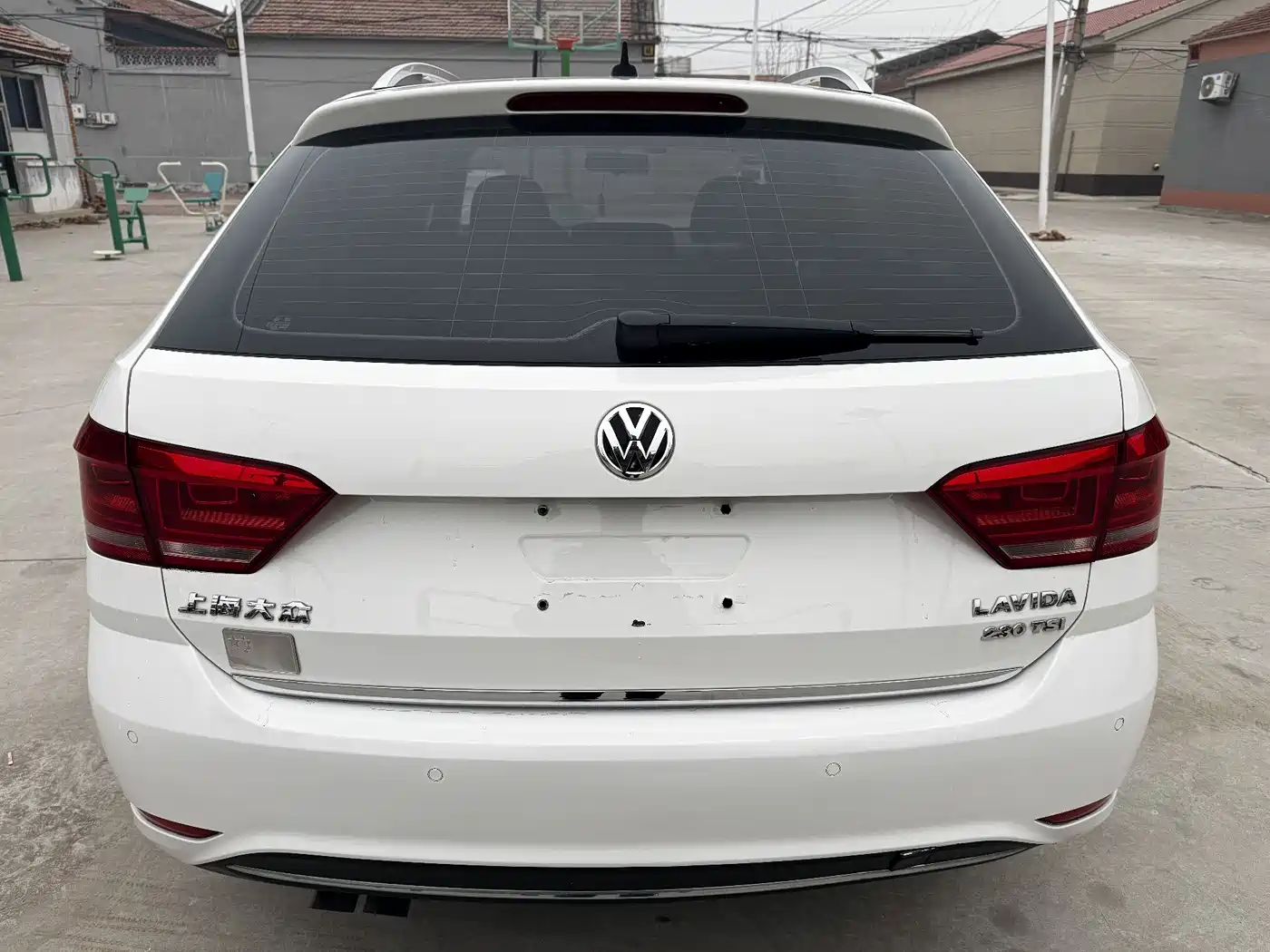 Volkswagen Lavida Tour 2015 230TSI DSG Comfort Edition фото 5