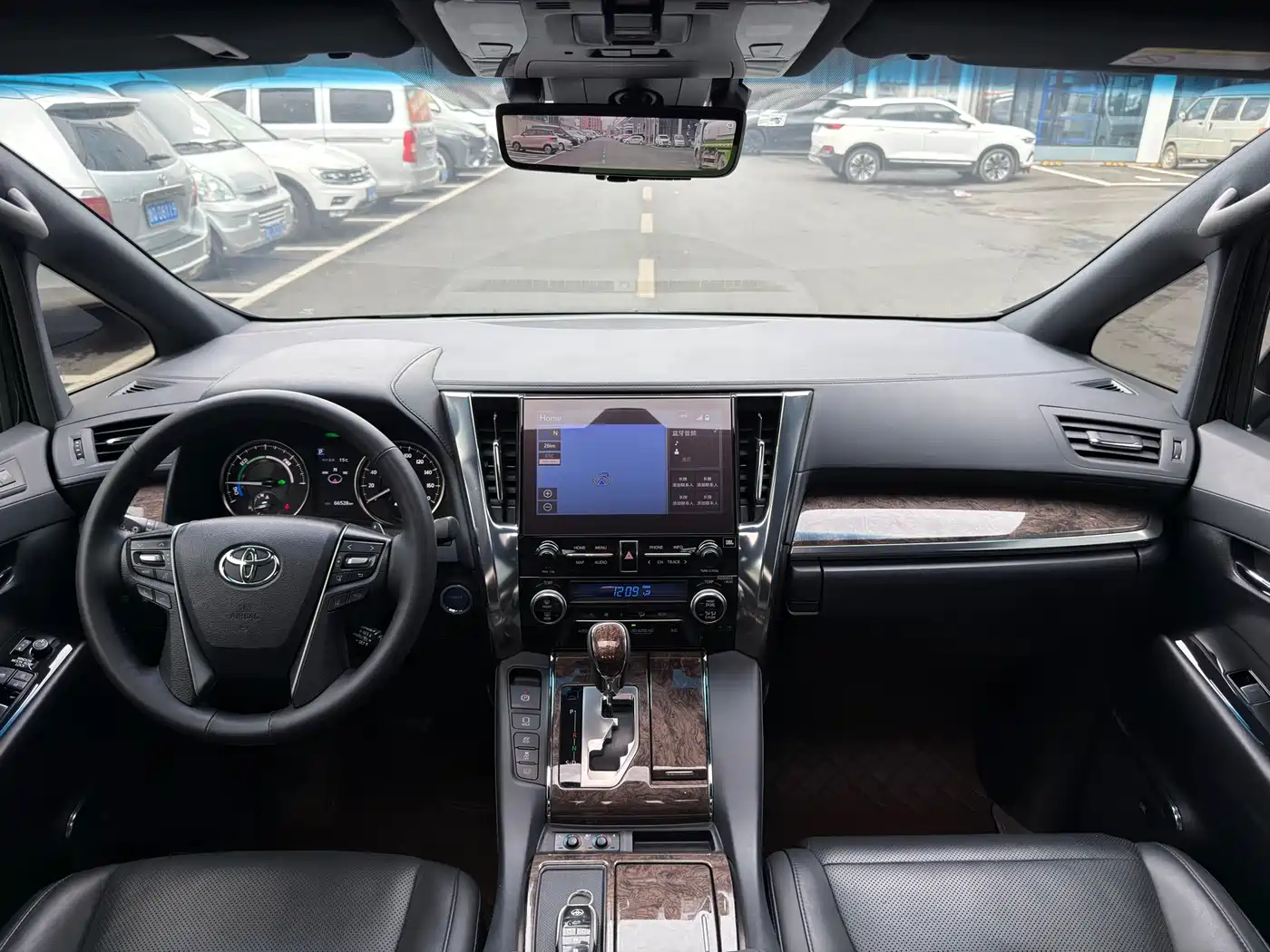 Toyota Alphard 2021 Hybrid 2.5L Premium фото 8