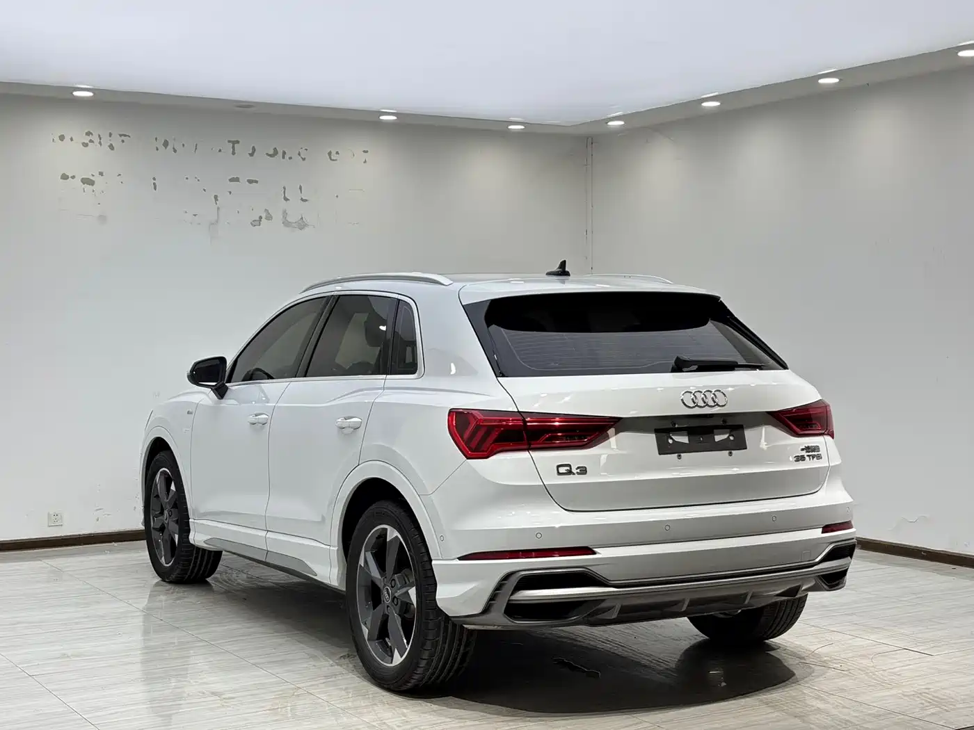 Audi Q3 2023 35 TFSI Fashion Dynamic (1.4T) фото 9