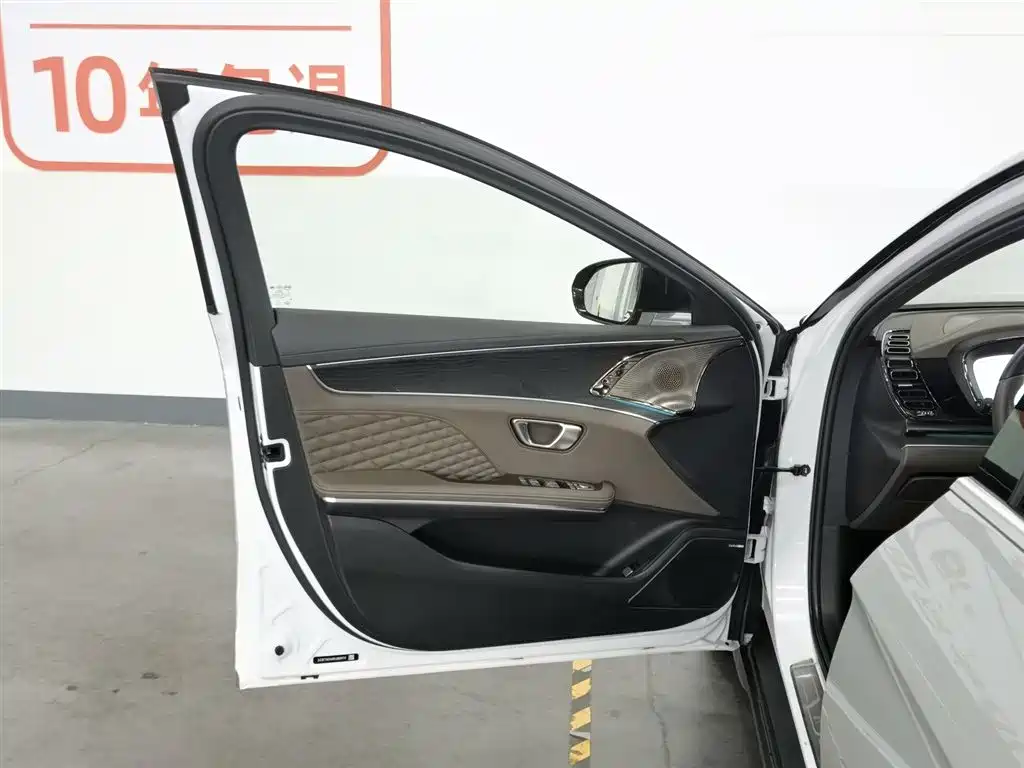 BYD Han 2022 DM-i 121KM Premium Edition фото 8