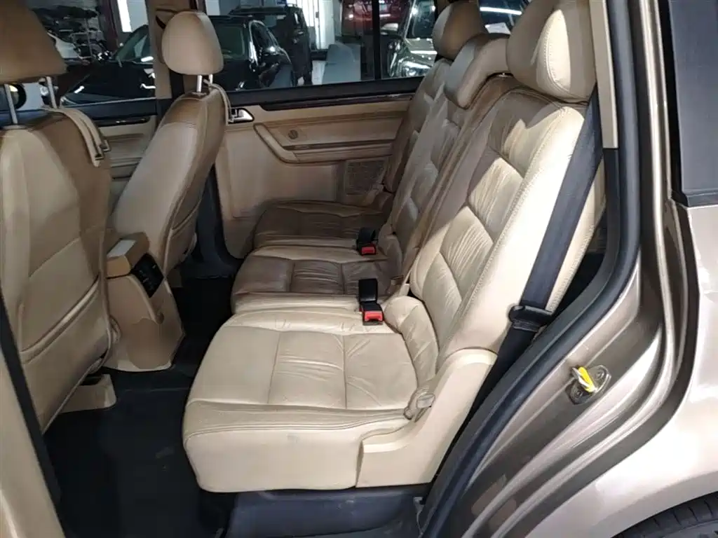Volkswagen Touran 2015 1.4T DSG Comfort Edition 5-seater фото 17
