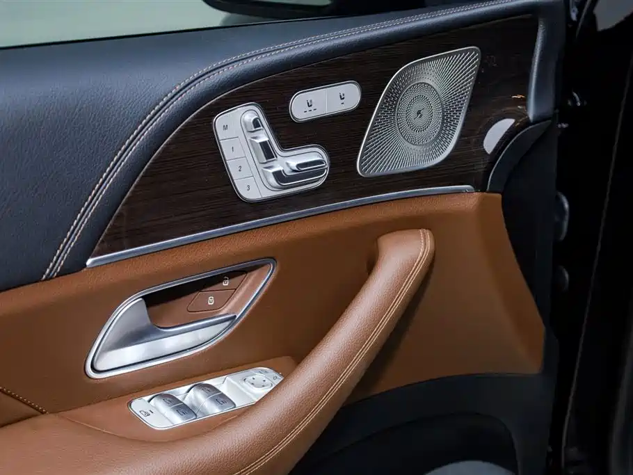 Mercedes-Benz GLE 2024 GLE 350 4MATIC Fashion фото 16
