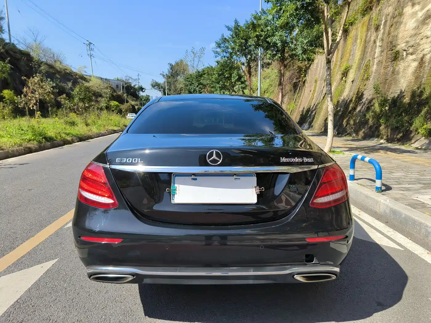 Mercedes-Benz E-Class 2018 E 300 L Luxury фото 14
