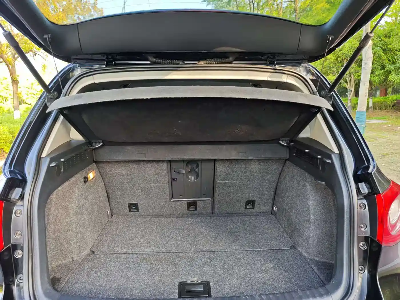 Volkswagen Tiguan 2012 1.8TSI Automatic 2WD Trend Edition фото 8