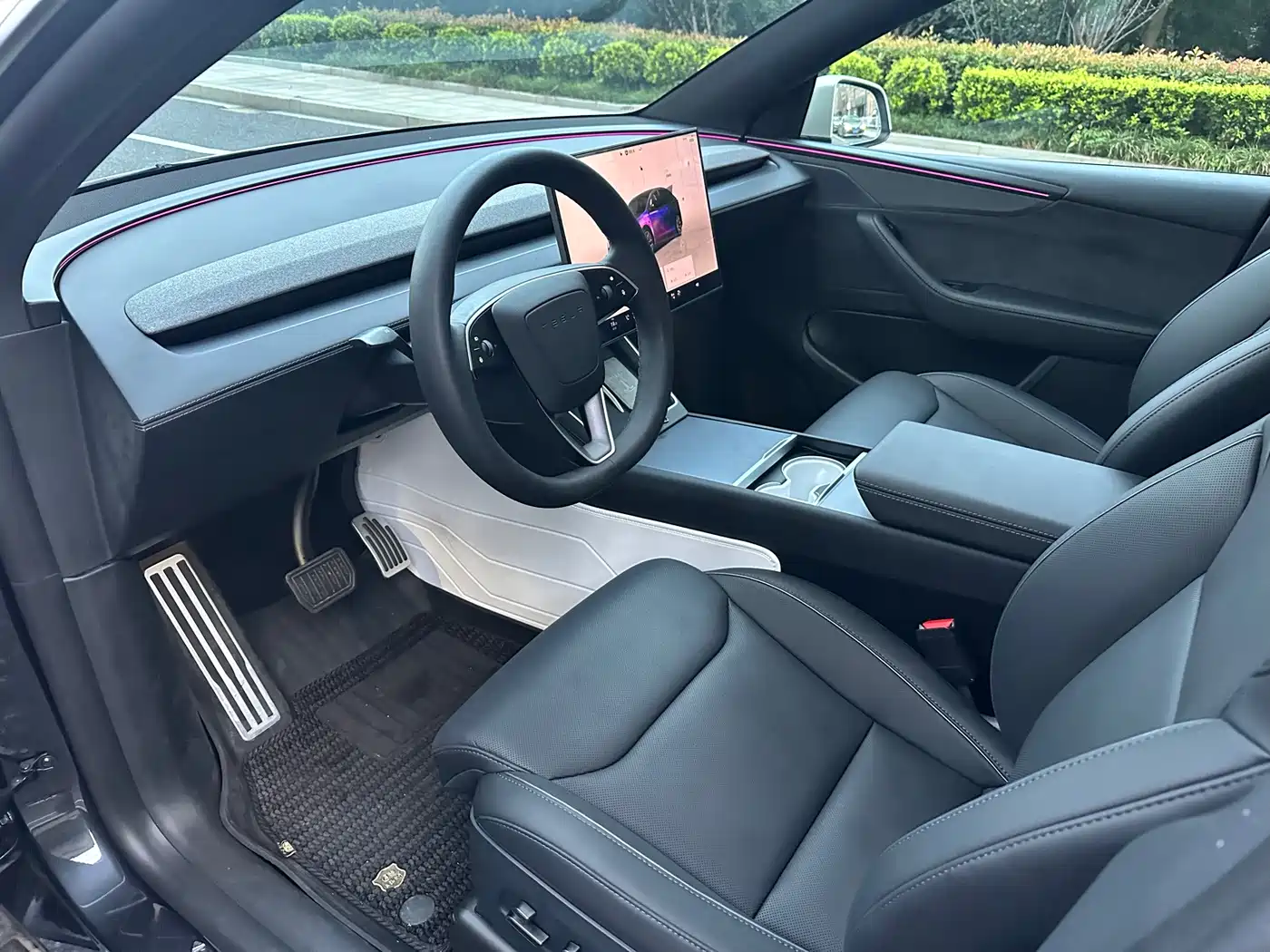 Tesla Model Y L 2026 2025 Facelift Long Range AWD