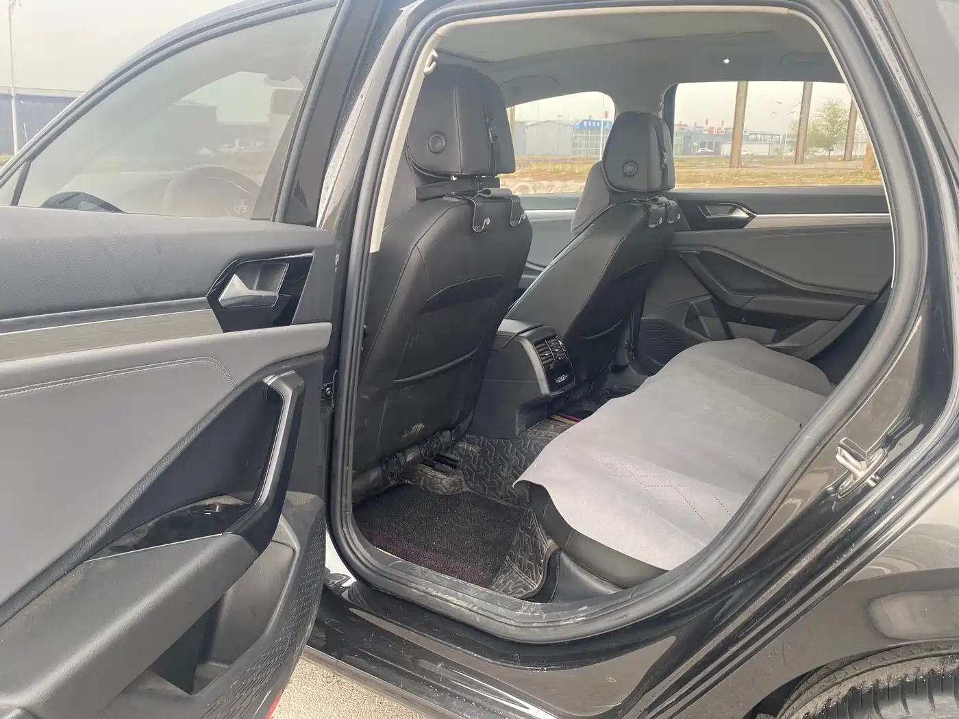 Volkswagen Sagitar 2022 280TSI DSG Surpassing Edition фото 9