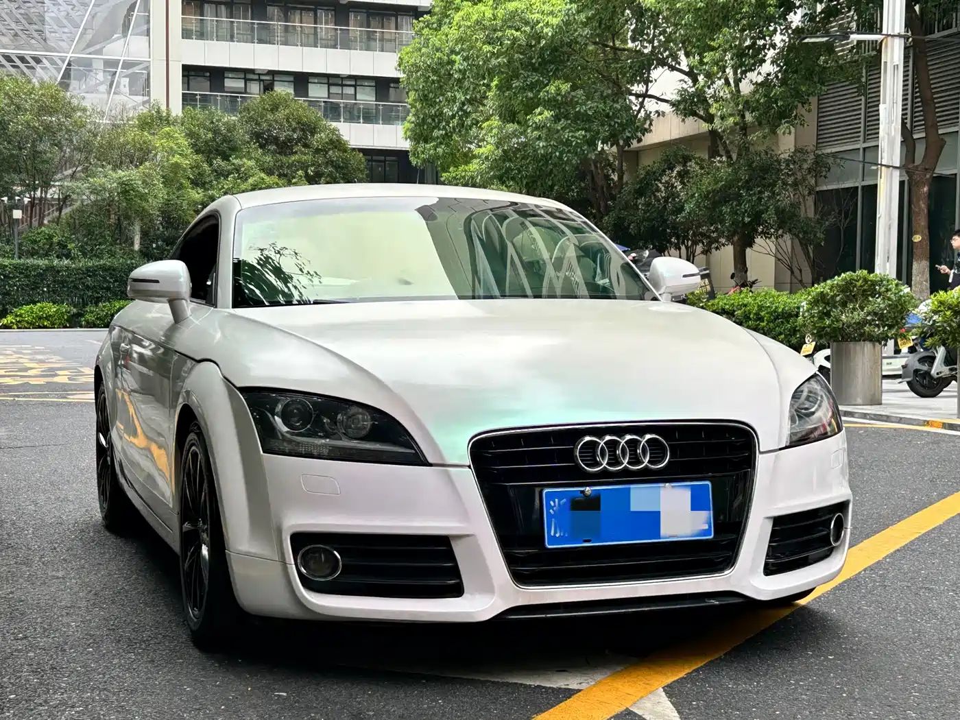 Audi TT 2011 2011 TT Coupe 2.0TFSI
