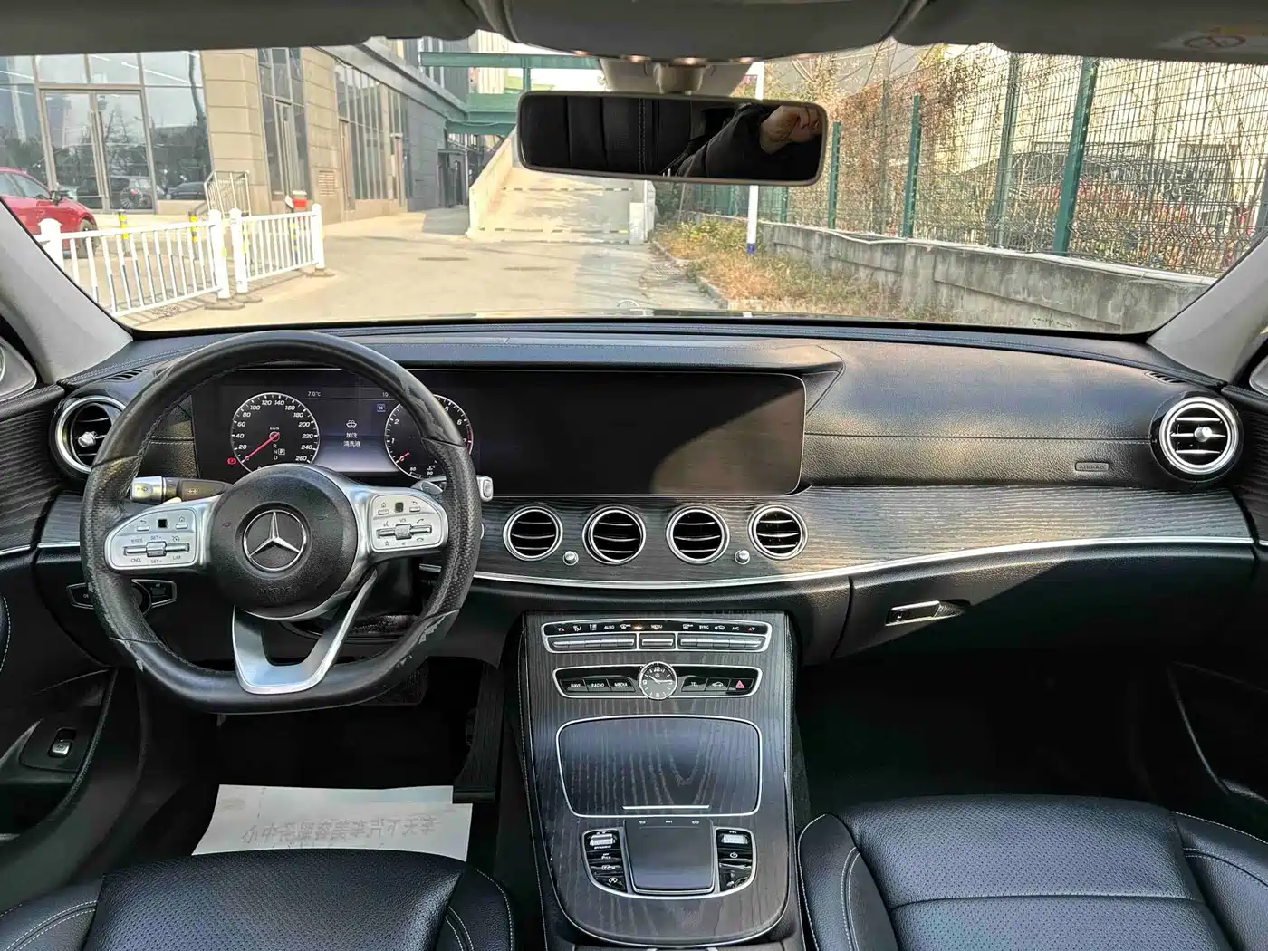 Mercedes-Benz E-Class 2019 E 300 L Sport Fashion фото 6