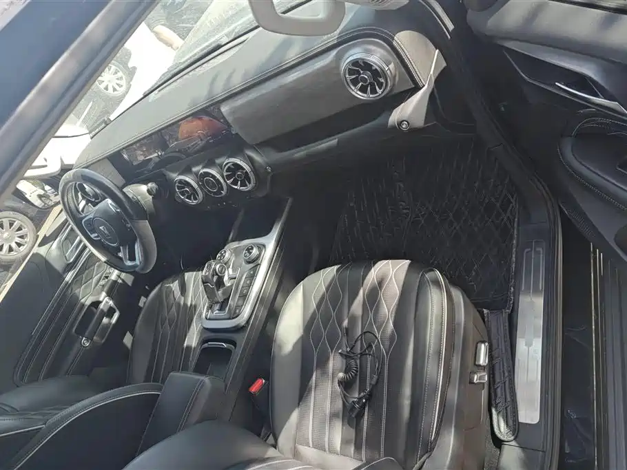 Tank 300 2023 Off-Road Edition 2.0T Challenger фото 8