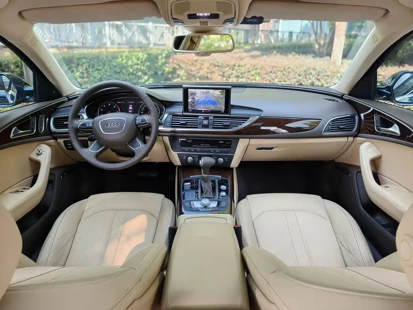 Audi A6L 2012 50 TFSI quattro Luxury фото 6