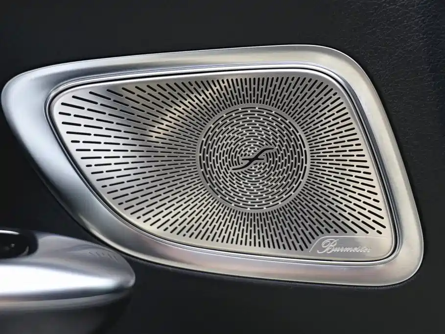 Mercedes-Benz C-Class 2023 C 260 L Night Edition Sport фото 12