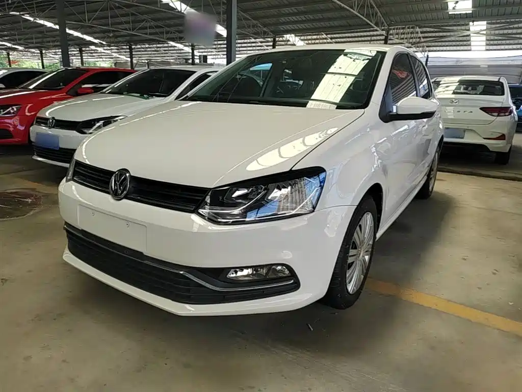 Volkswagen Polo 2016 1.6L Automatic Comfort фото 2