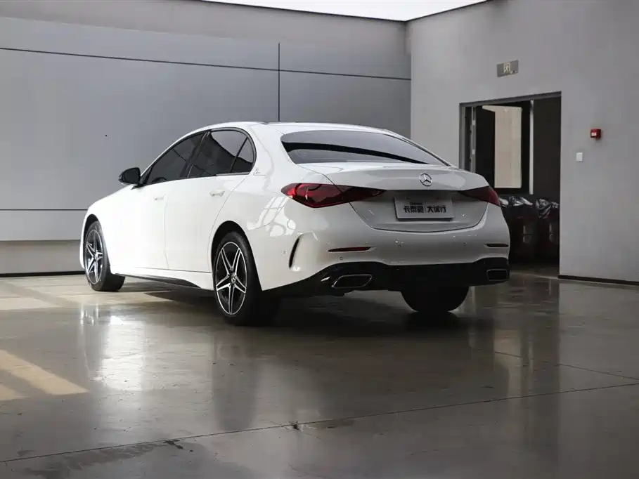 Mercedes-Benz C-Class 2023 C 260 L Night Edition Sport фото 32