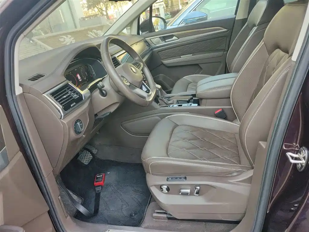 Volkswagen Viloran 2020 380TSI Premium фото 7