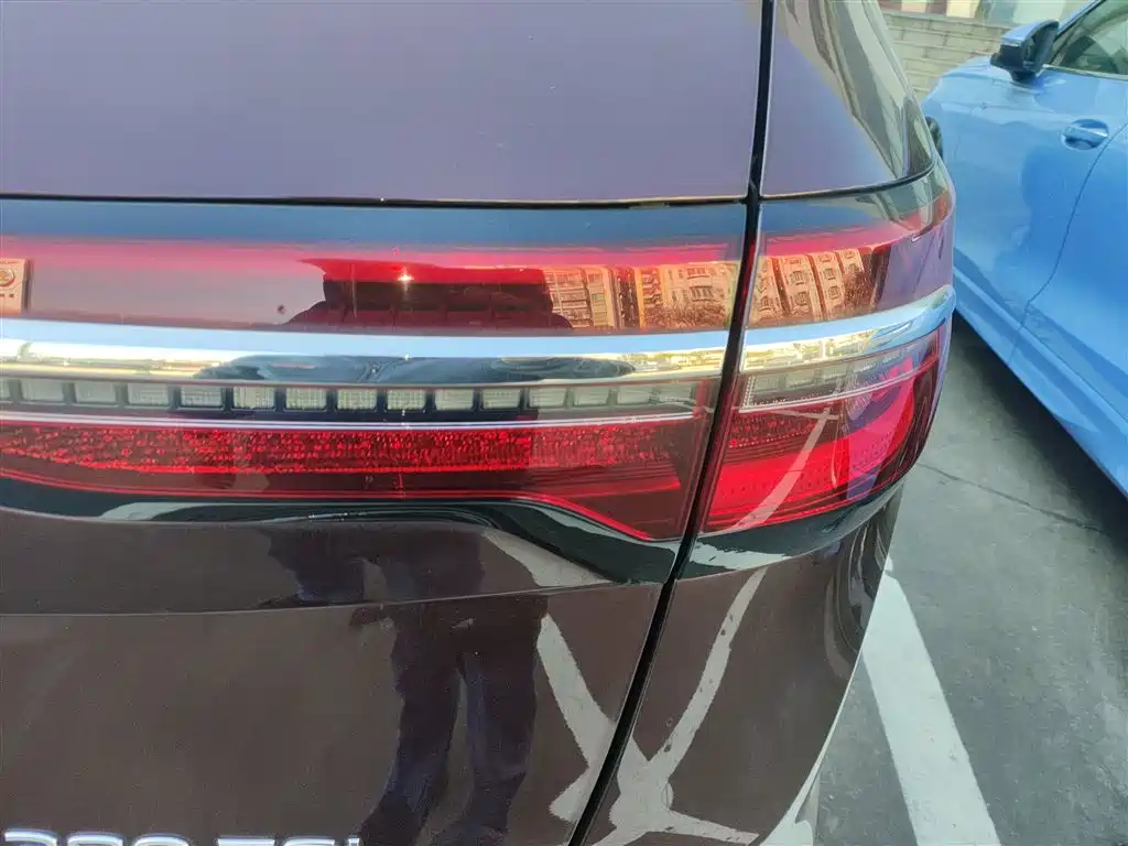 Volkswagen Viloran 2020 380TSI Premium фото 24
