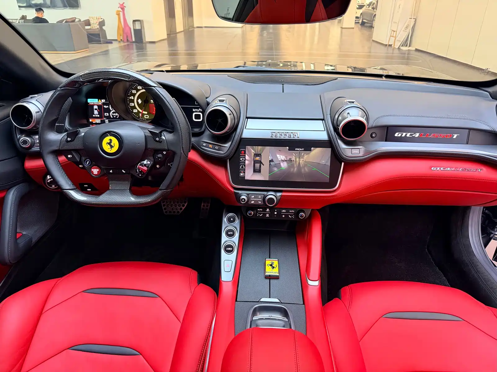 صورة 15 - Ferrari GTC4Lusso