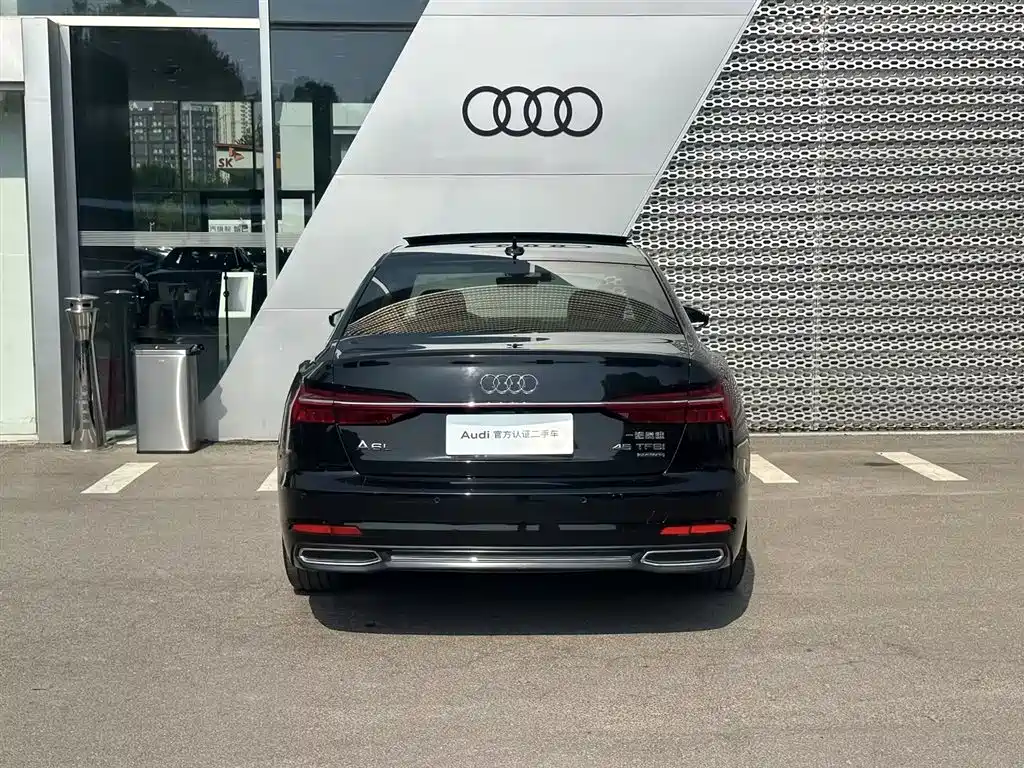 Audi A6L 2021 45 TFSI quattro Exclusive Elegance фото 4