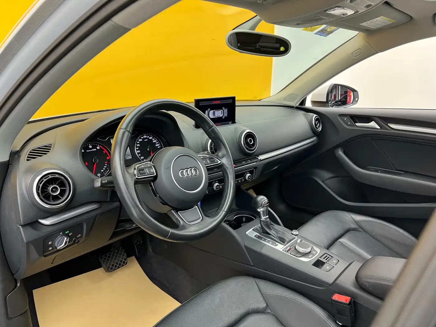 Audi A3 2015 Sportback 40 TFSI Automatic Comfort фото 5