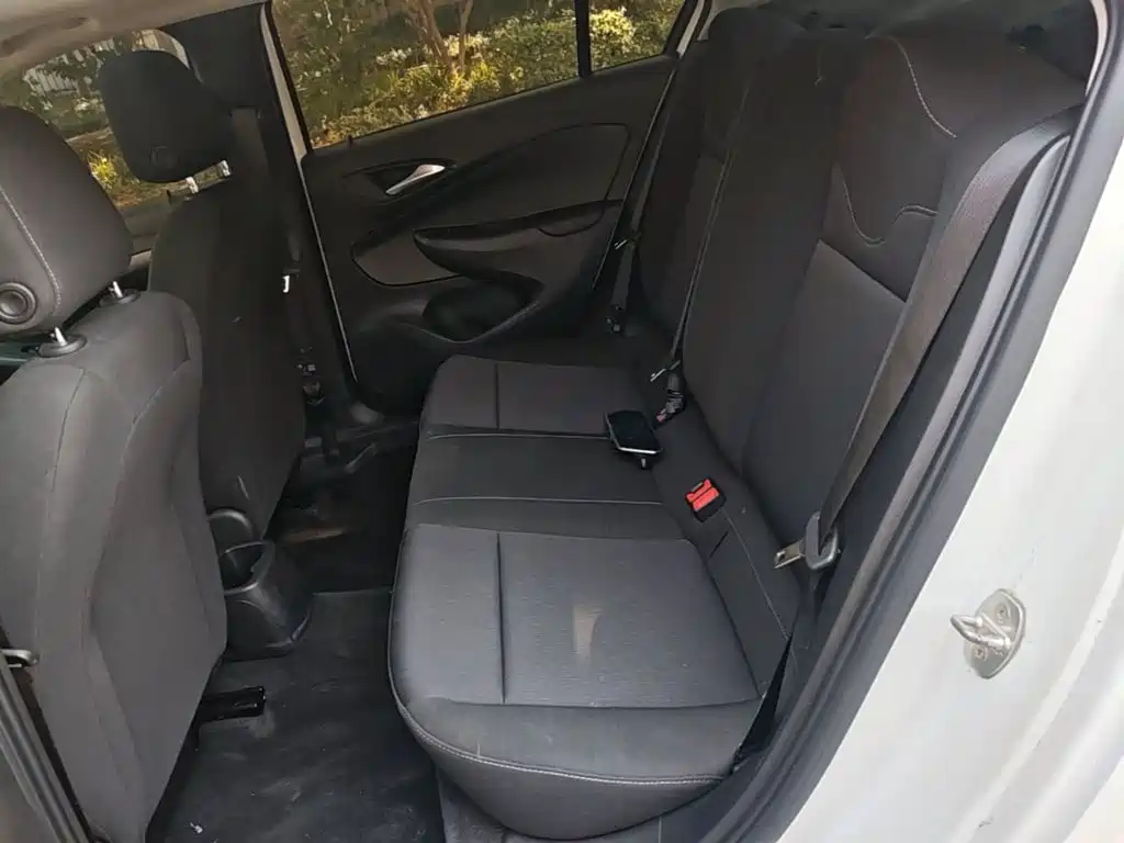 Фото 17 - Buick Excelle