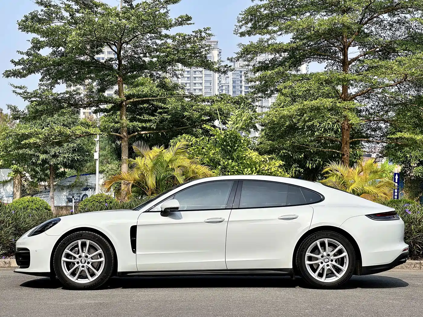 Porsche Panamera 2021 Model Panamera 2.9T фото 4