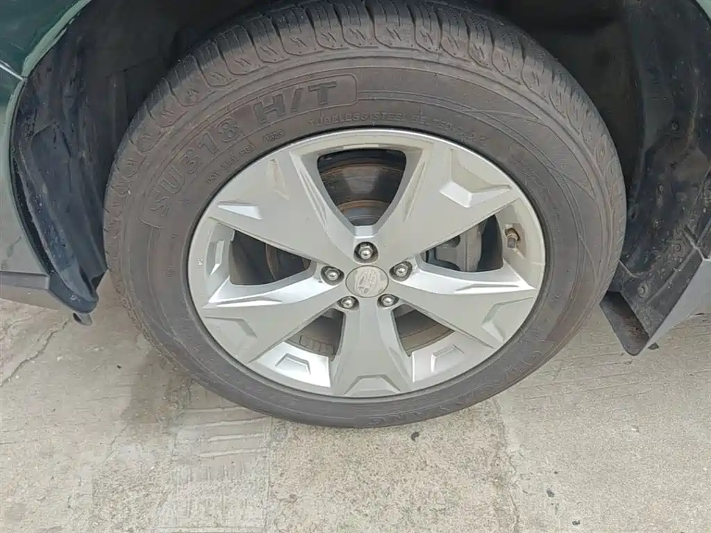 Subaru Forester 2014 2.5i Automatic Elite Edition фото 23