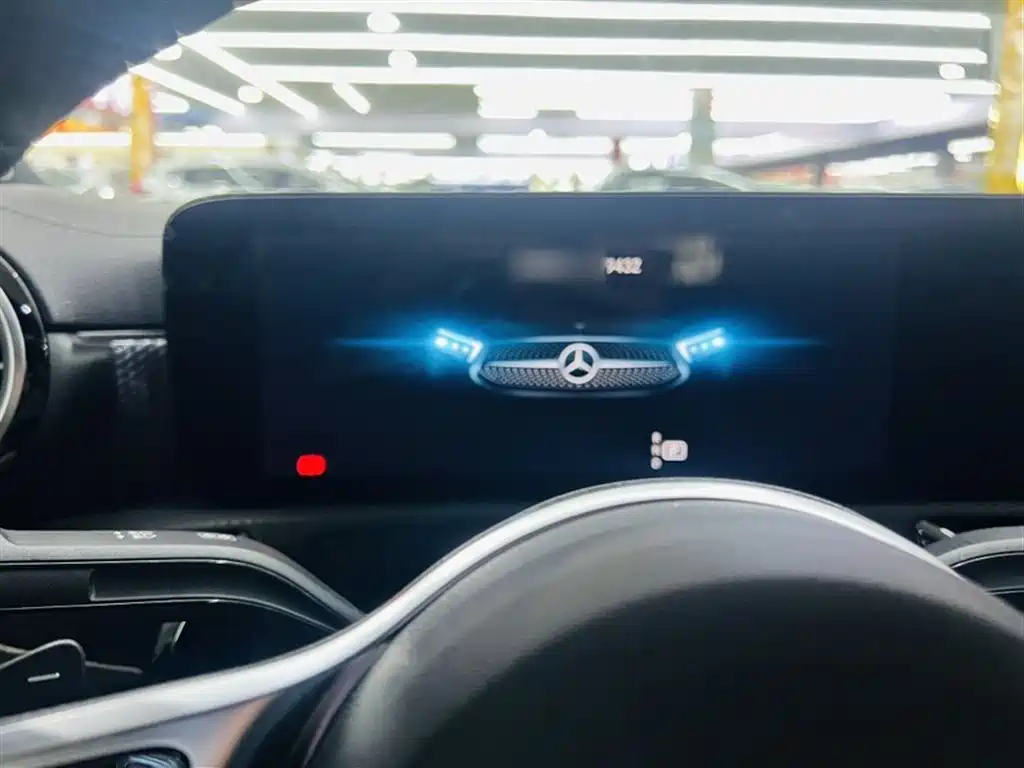 Mercedes-Benz A-Class 2022 Facelift A 200 L Sport Sedan Dynamic фото 16