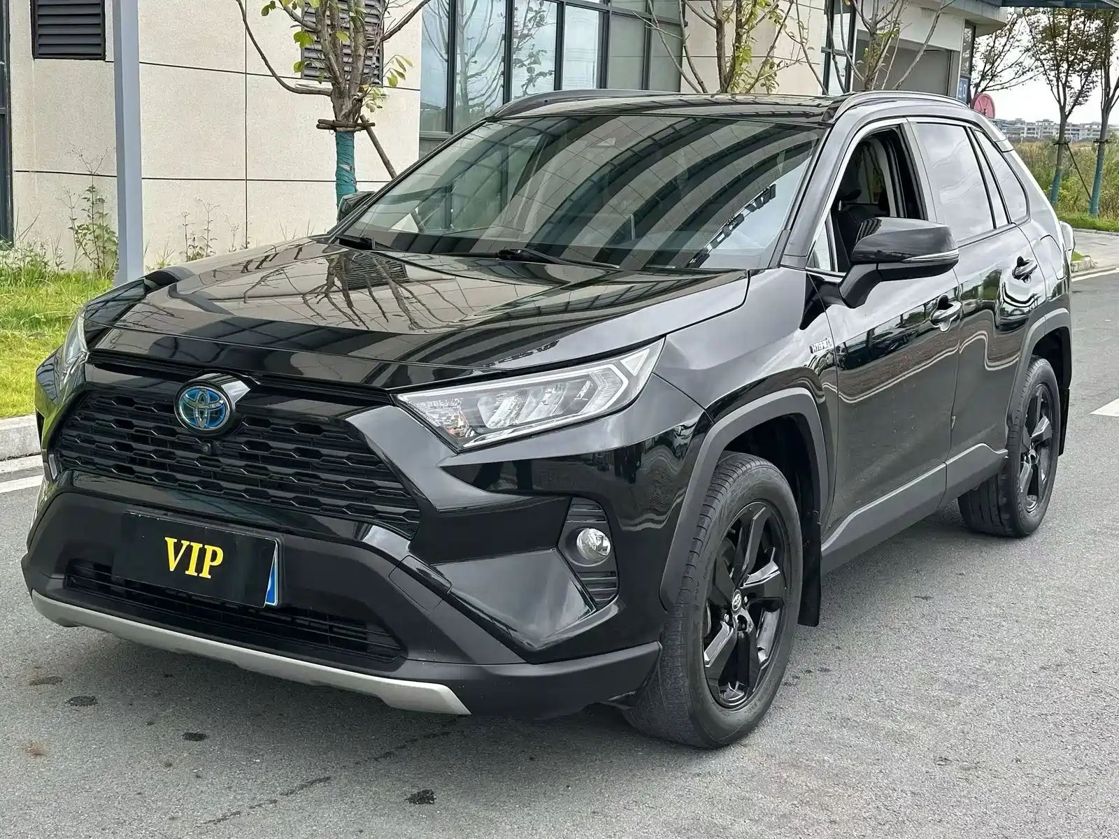 صورة 1 - Toyota RAV4