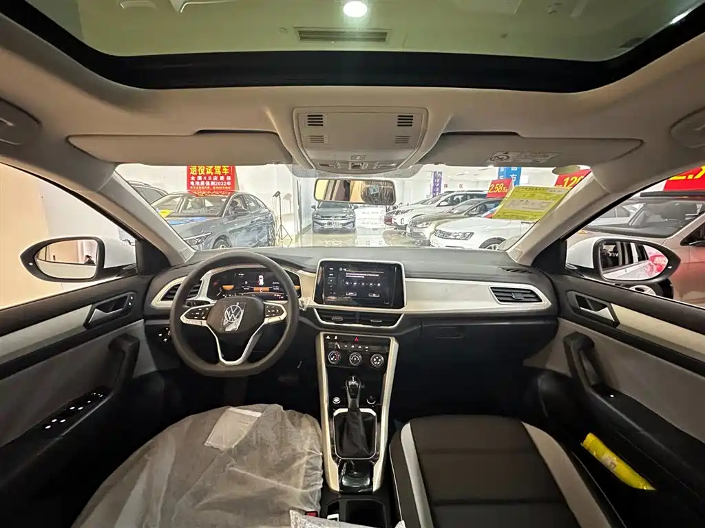 Volkswagen T-ROC 2025 Facelift 280TSI DSG 2WD Time Edition фото 7