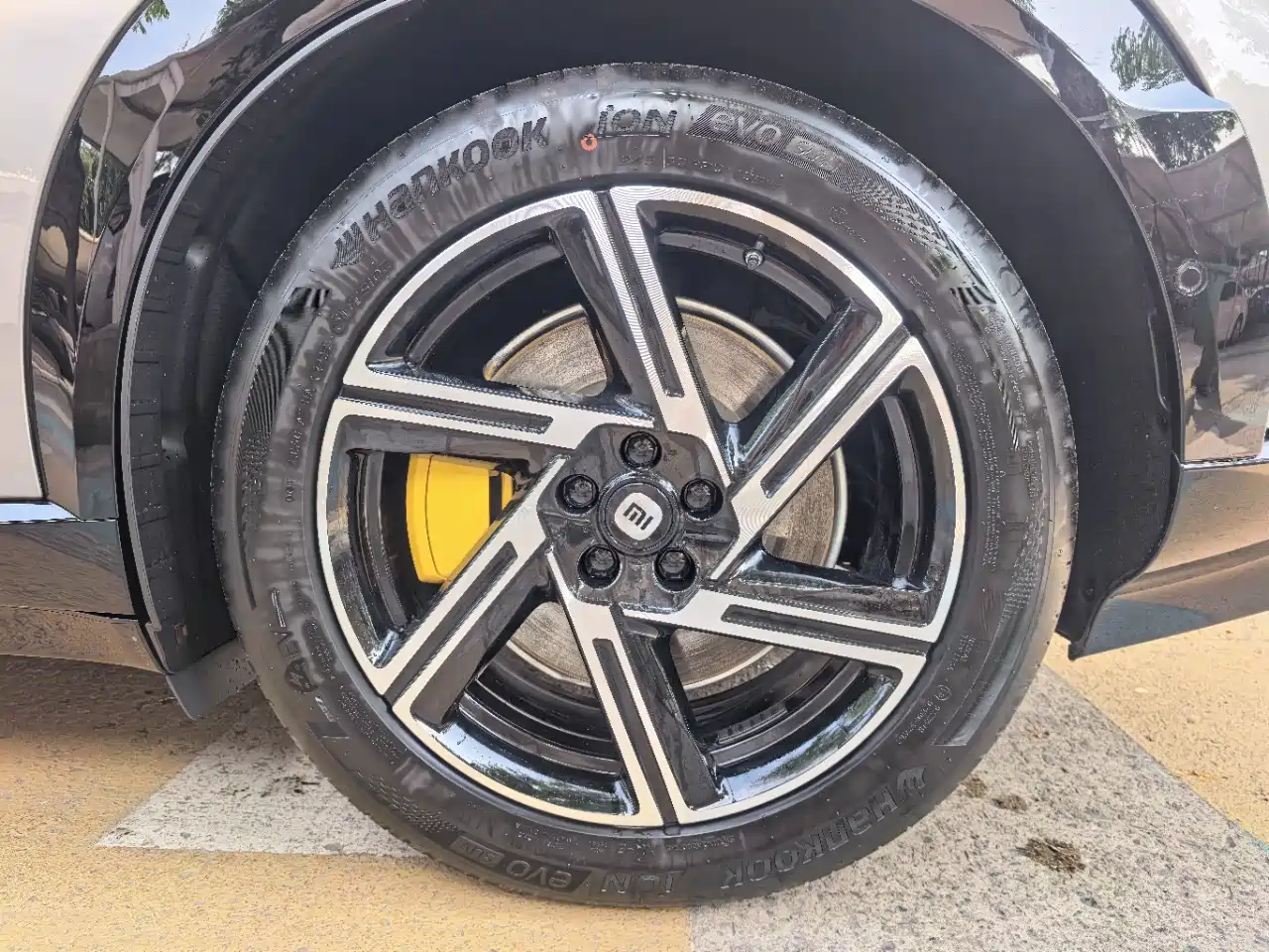 Xiaomi Auto Xiaomi YU7 2025 Extended Range RWD Edition фото 8