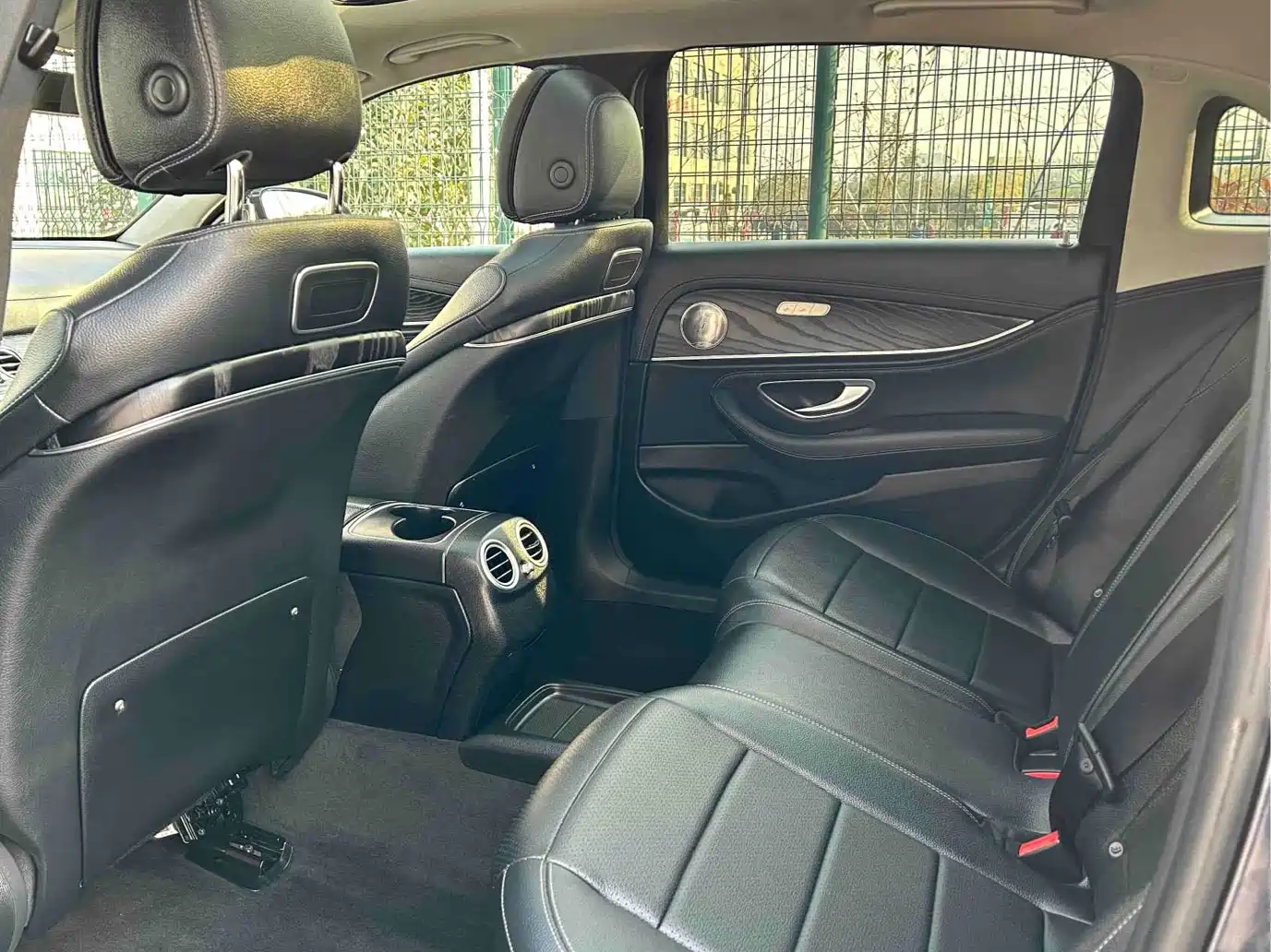 Mercedes-Benz E-Class 2019 E 300 L Sport Fashion фото 5