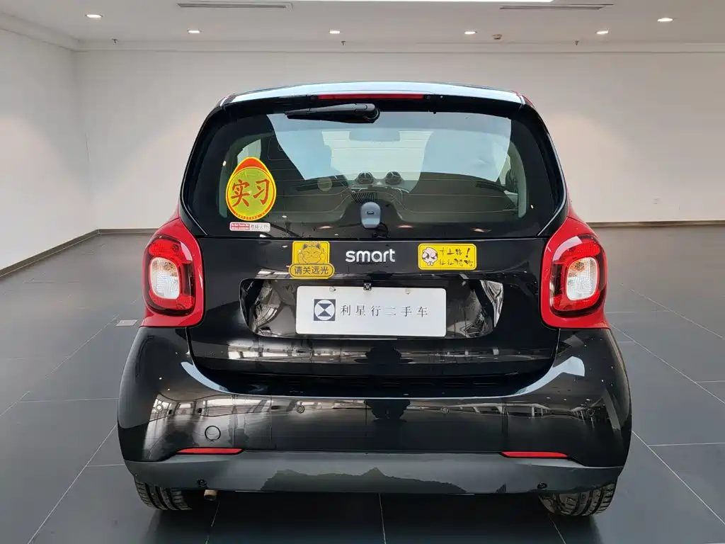 smart fortwo 2018 2018 1.0L 52kW Hardtop Passion Edition China V