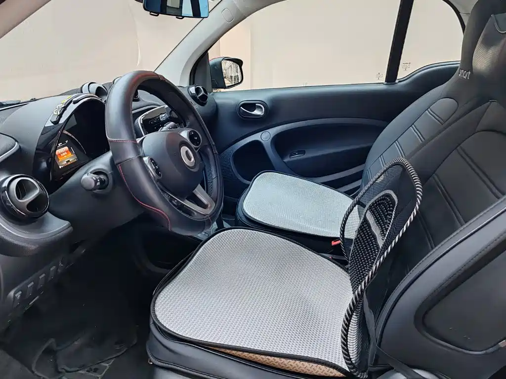 smart fortwo 2018 2018 1.0L 52kW Hardtop Passion Edition China V
