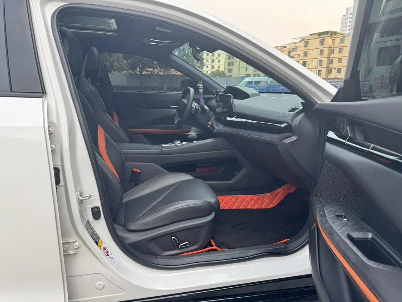 CHANGAN UNI-V