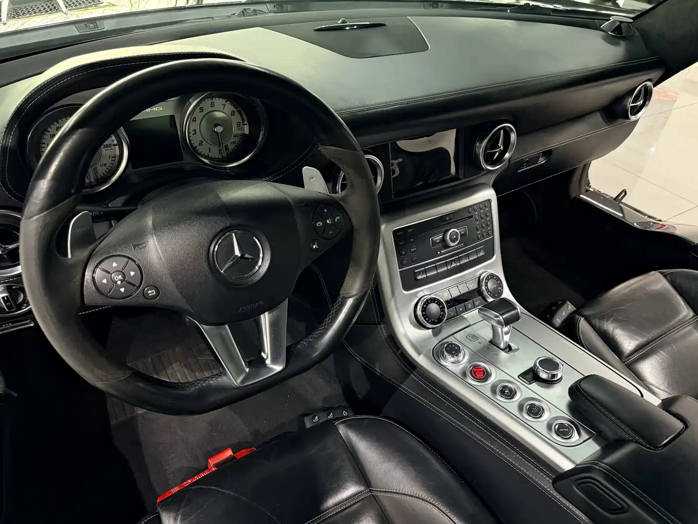 Mercedes-Benz SLS AMG 2011 SLS AMG фото 9