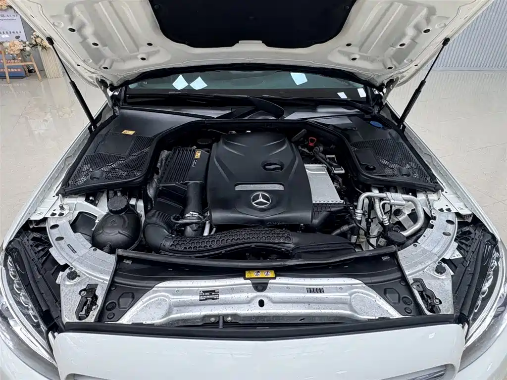 Mercedes-Benz C-Class 2015 Facelift C 180 L Sport фото 12