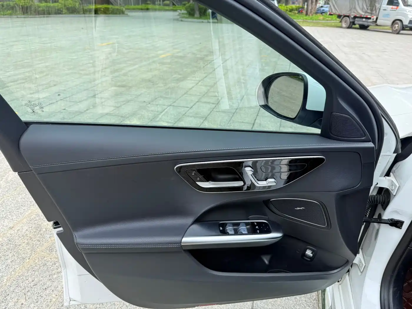 Mercedes-Benz C-Class 2023 Facelift C 260 L Sport Edition фото 4