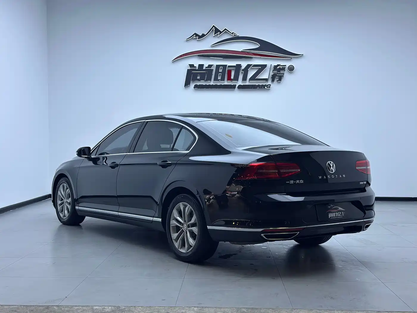 Volkswagen Magotan 2017 330TSI DSG Luxury фото 4