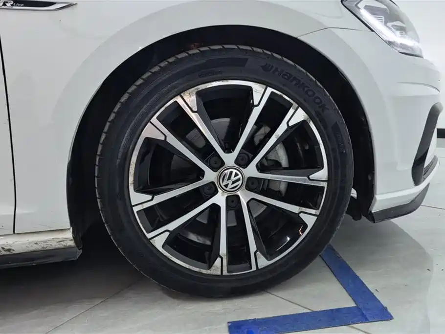 Volkswagen Golf 2019 280TSI DSG R-Line China VI фото 6