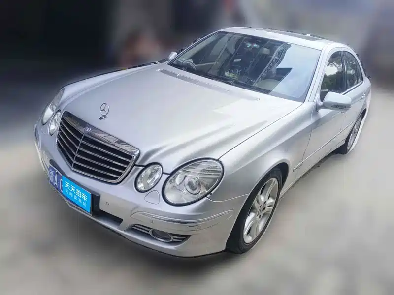 Mercedes-Benz E-Class E 230 Fashion