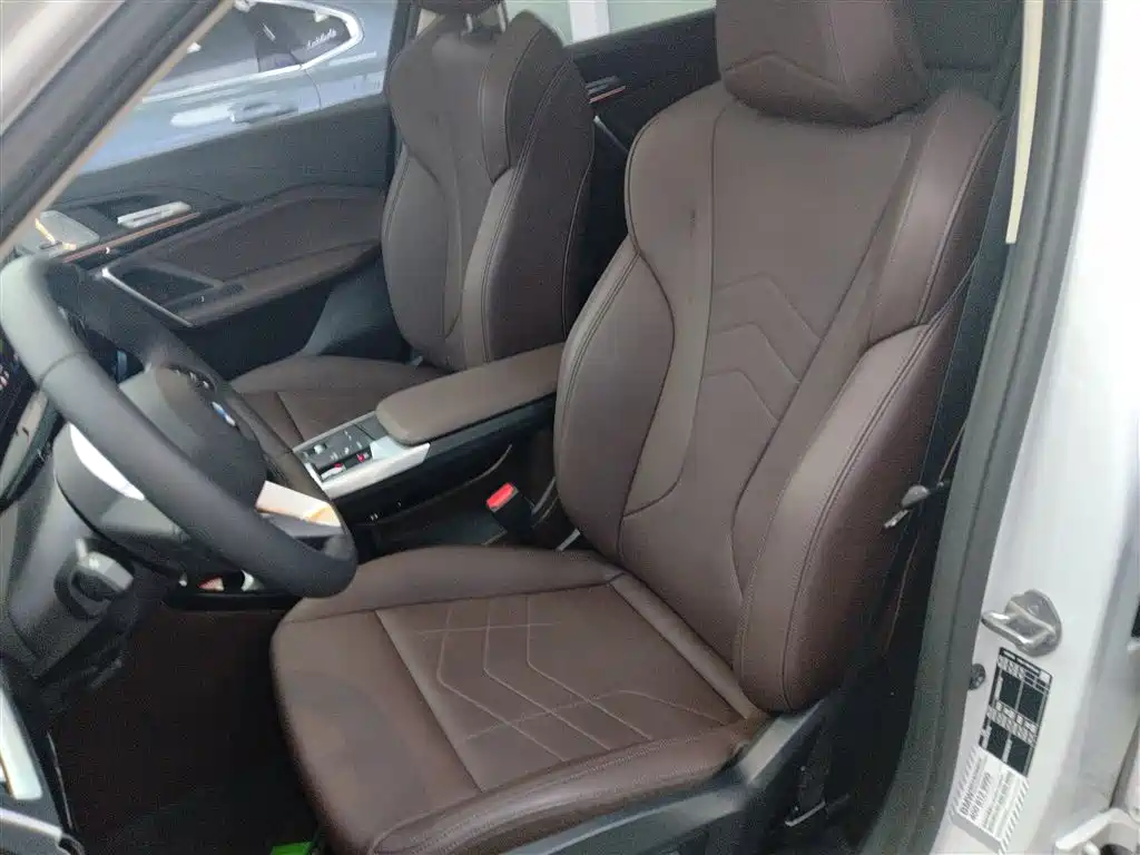 BMW X1 2023 sDrive25Li X Design Package фото 7