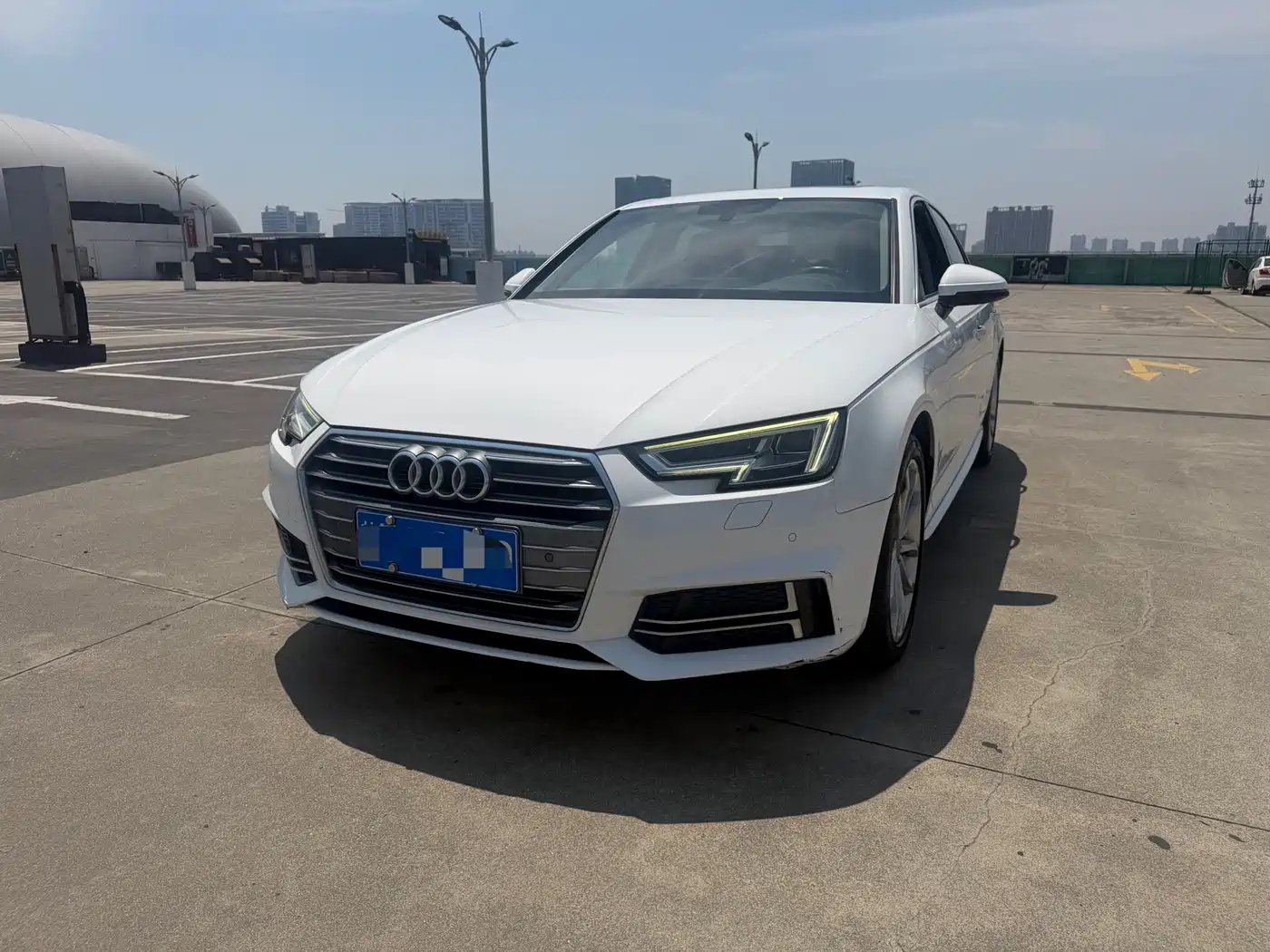 Audi A4L 2018 30th Anniversary 40 TFSI Fashion