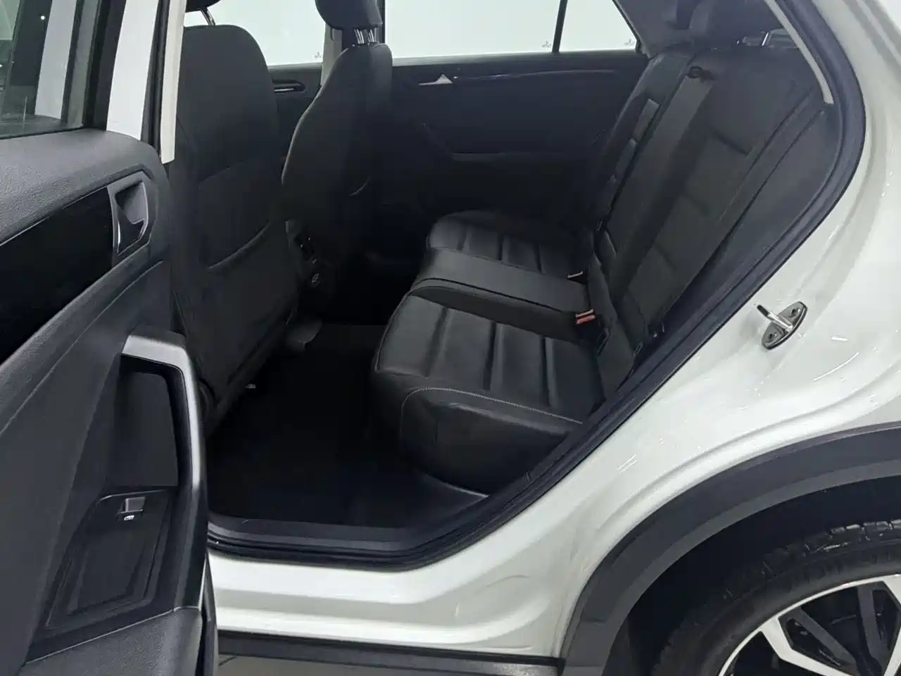 Volkswagen T-ROC 2021 Facelift 280TSI DSG 2WD Elite Smart Connect Edition фото 14