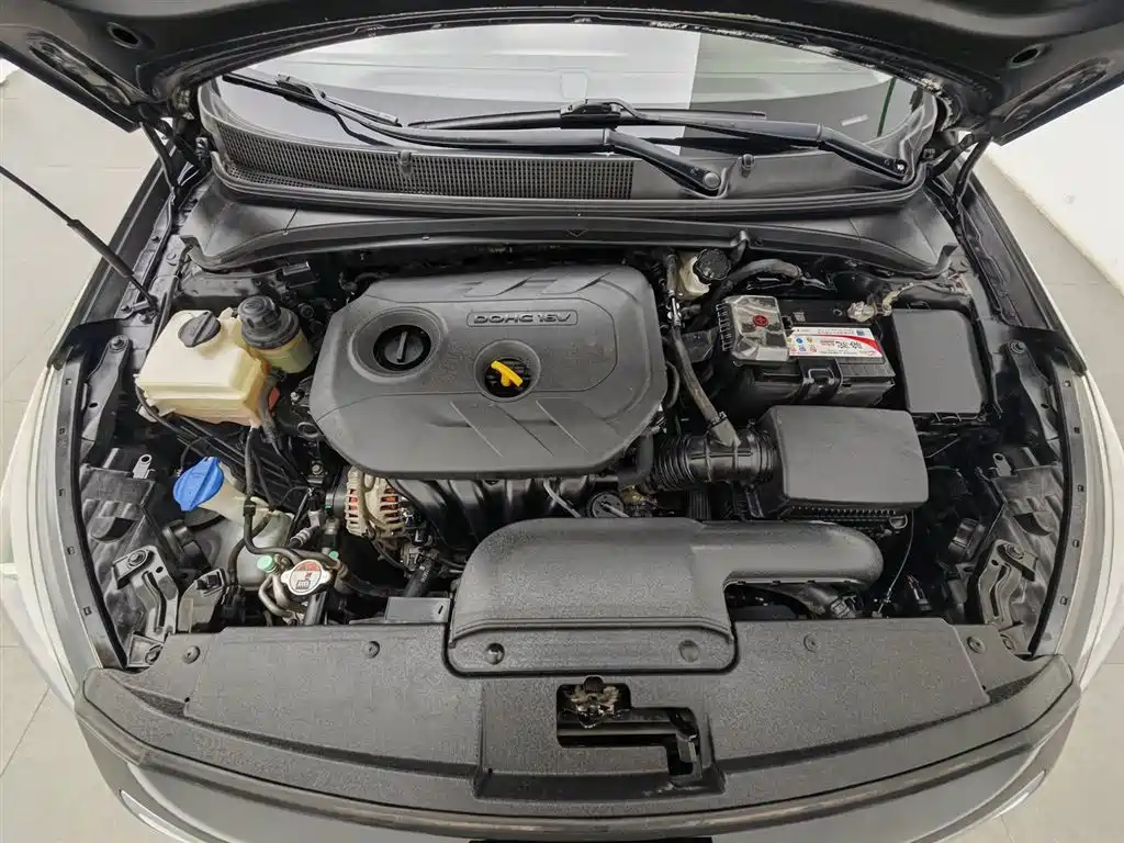 Hyundai Mistra 2014 1.8L Auto Comfort GL фото 6