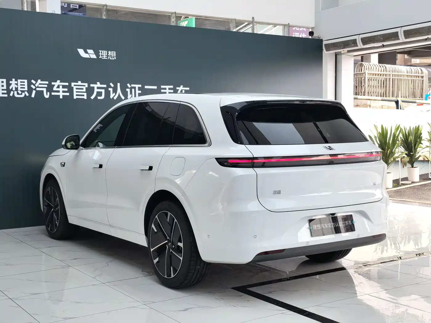 Li Auto IDEAL L6