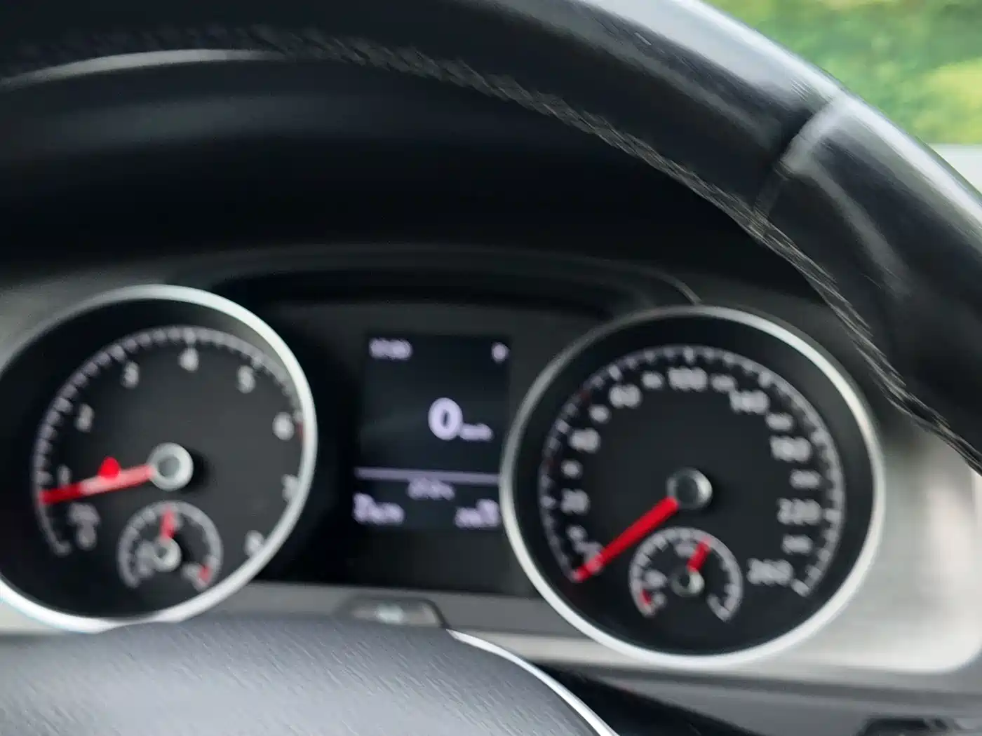 Volkswagen Golf 2014 1.6L Automatic Fashion Edition фото 45