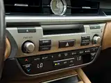 Фото 18 - Lexus ES