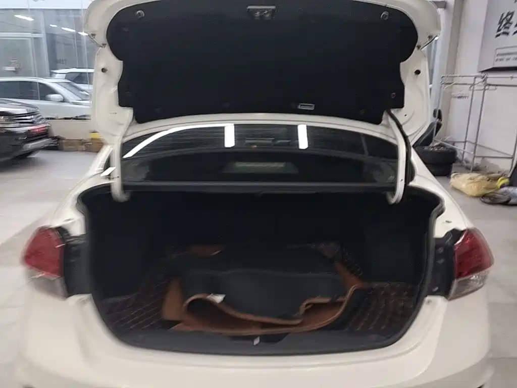 Suzuki Alivio 2017 2015 1.6L Automatic Comfort